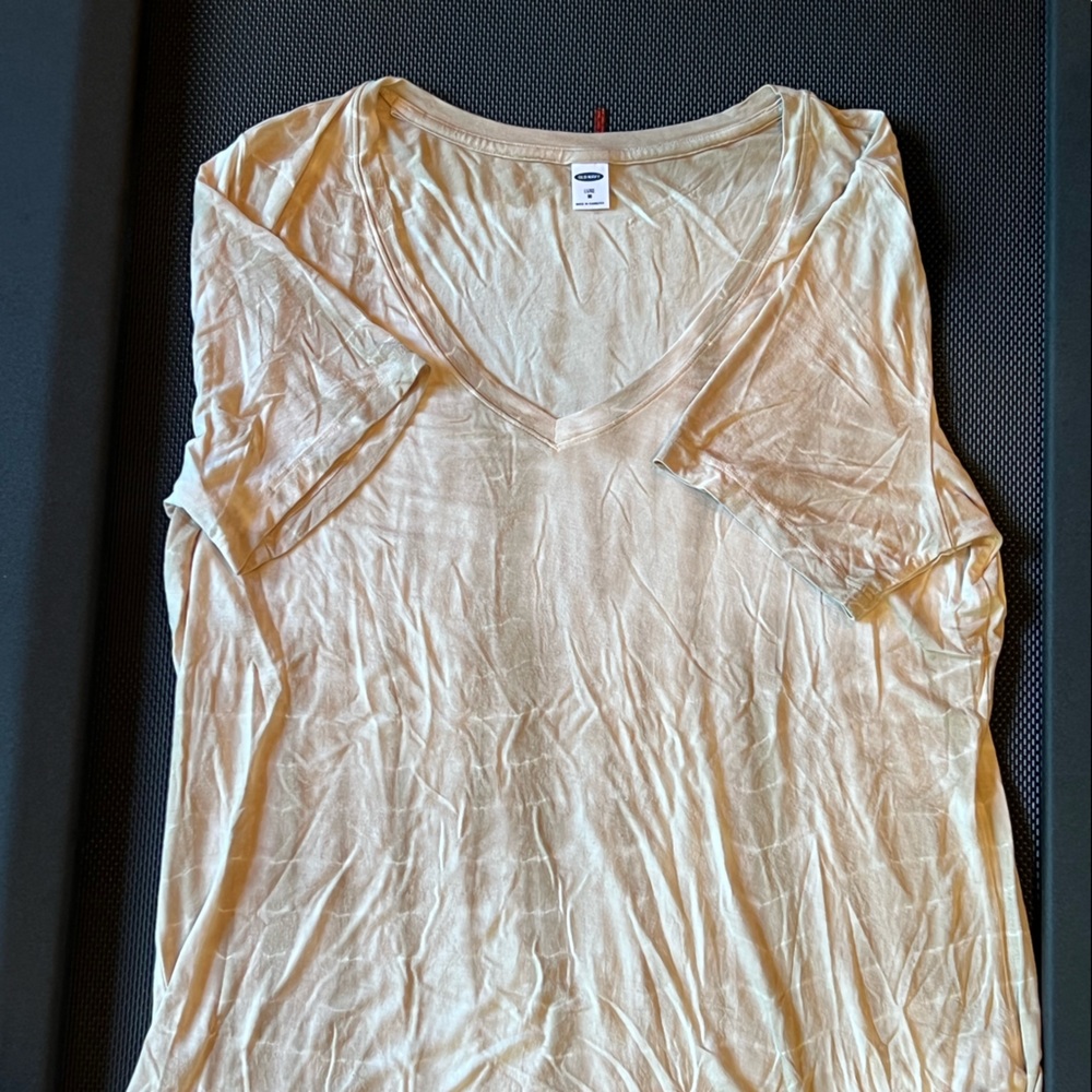 Light tan tie dye t shirt, Old Navy, medium.